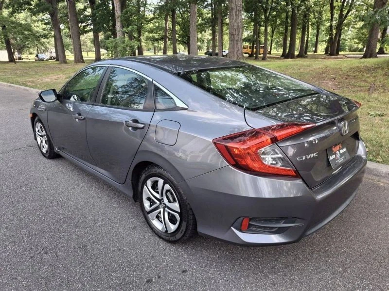 2016 Honda Civic 10th Gen - Image 11 of 12