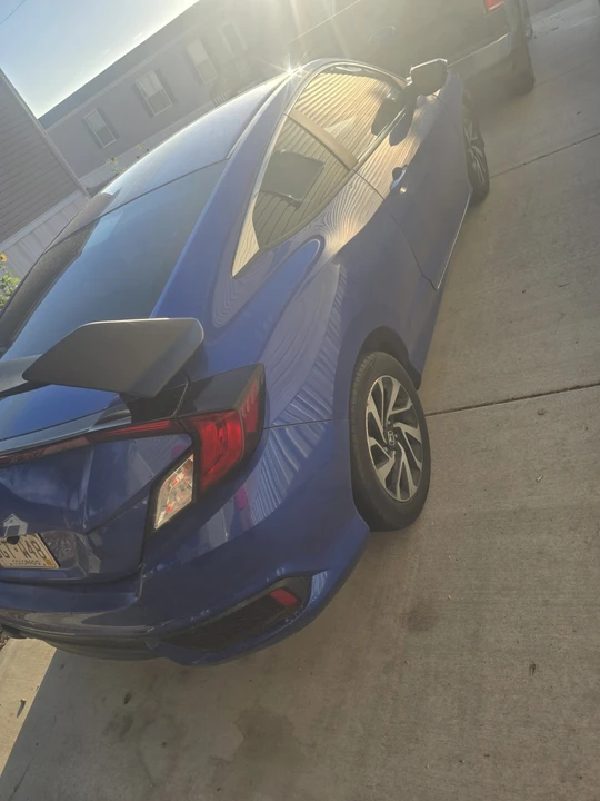 2016 Honda Civic 10th Gen - Image 8 of 15