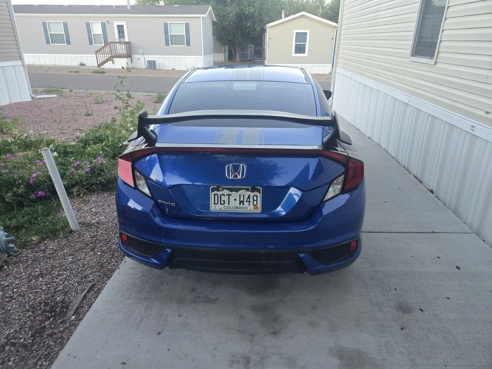 2016 Honda Civic 10th Gen - Image 9 of 15
