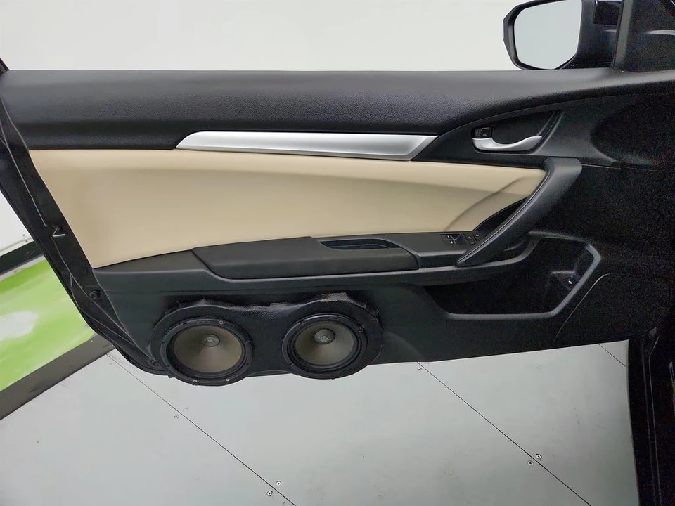 2016 Honda Civic 10th Gen - Image 19 of 31