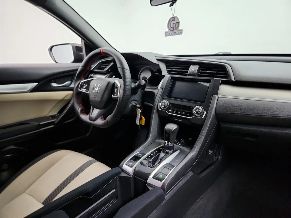 2016 Honda Civic 10th Gen - Image 21 of 31