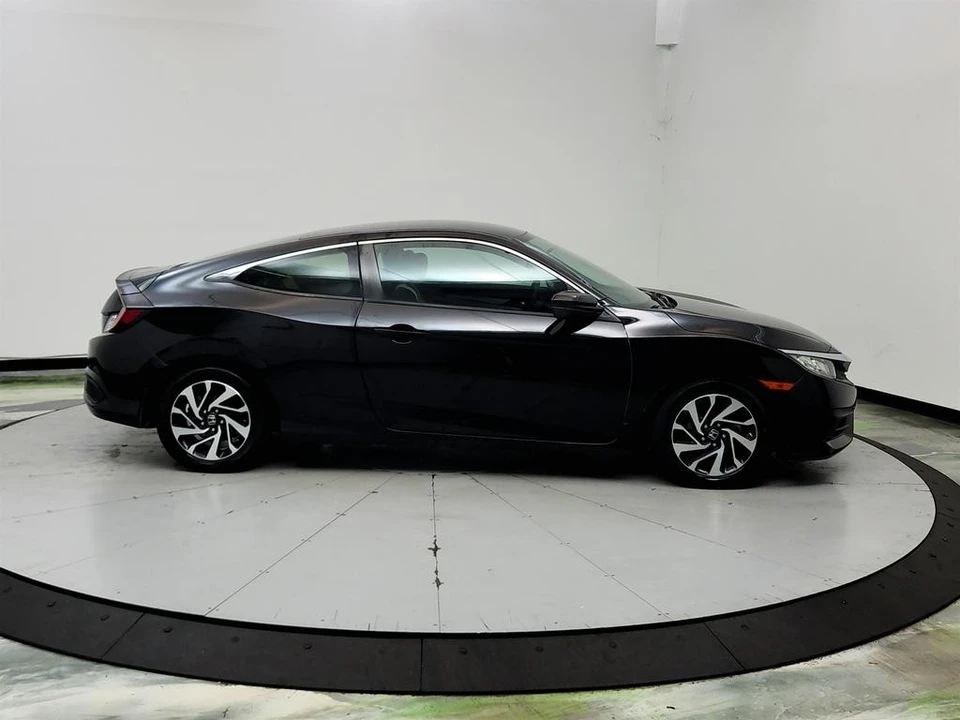 2016 Honda Civic 10th Gen - Image 4 of 31