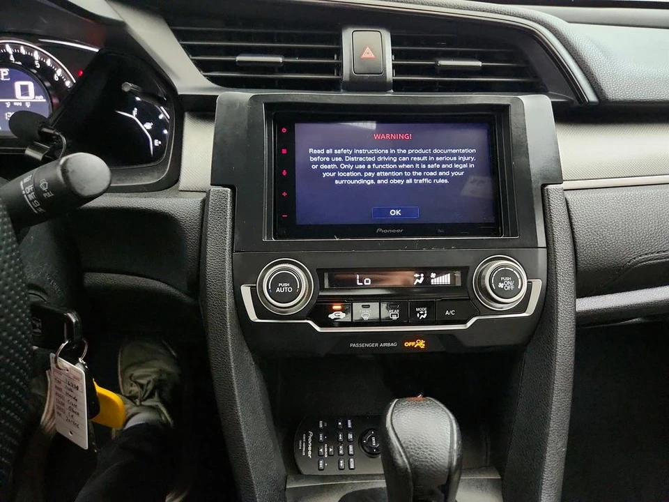 2016 Honda Civic 10th Gen - Image 18 of 31