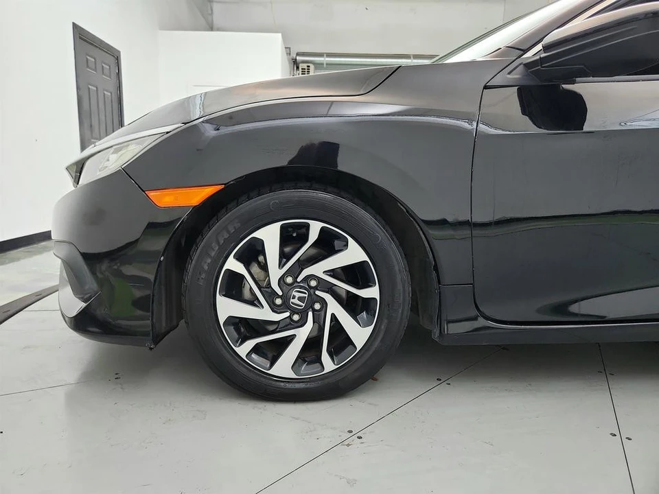 2016 Honda Civic 10th Gen - Image 26 of 31