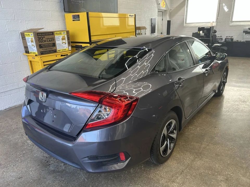 2016 Honda Civic 10th Gen - Image 9 of 14