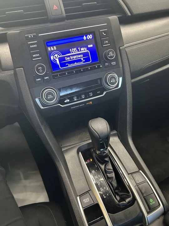 2016 Honda Civic 10th Gen - Image 5 of 14