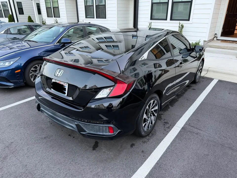 2016 Honda Civic 10th Gen - Image 2 of 8