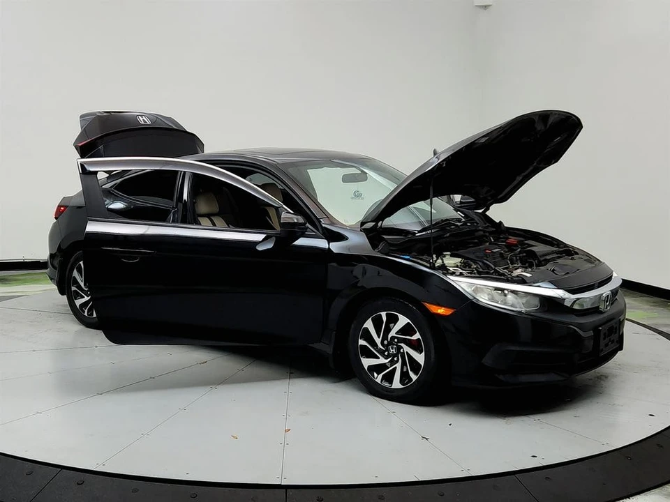 2016 Honda Civic 10th Gen - Image 10 of 12