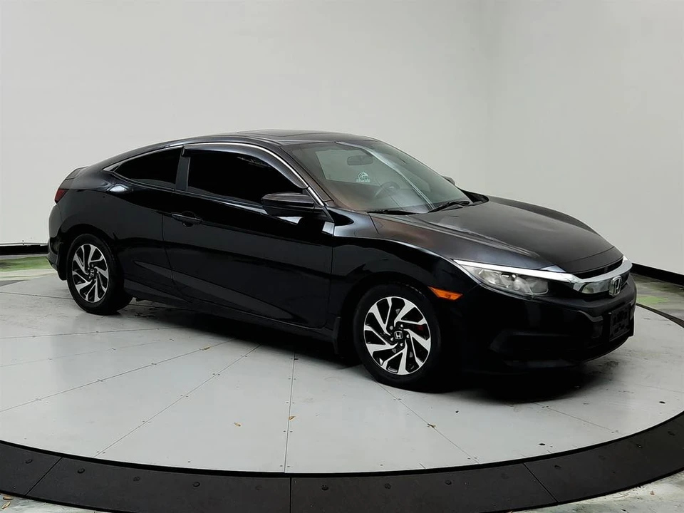 2016 Honda Civic 10th Gen - Image 3 of 12