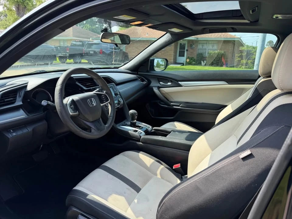 2016 Honda Civic 10th Gen - Image 9 of 15