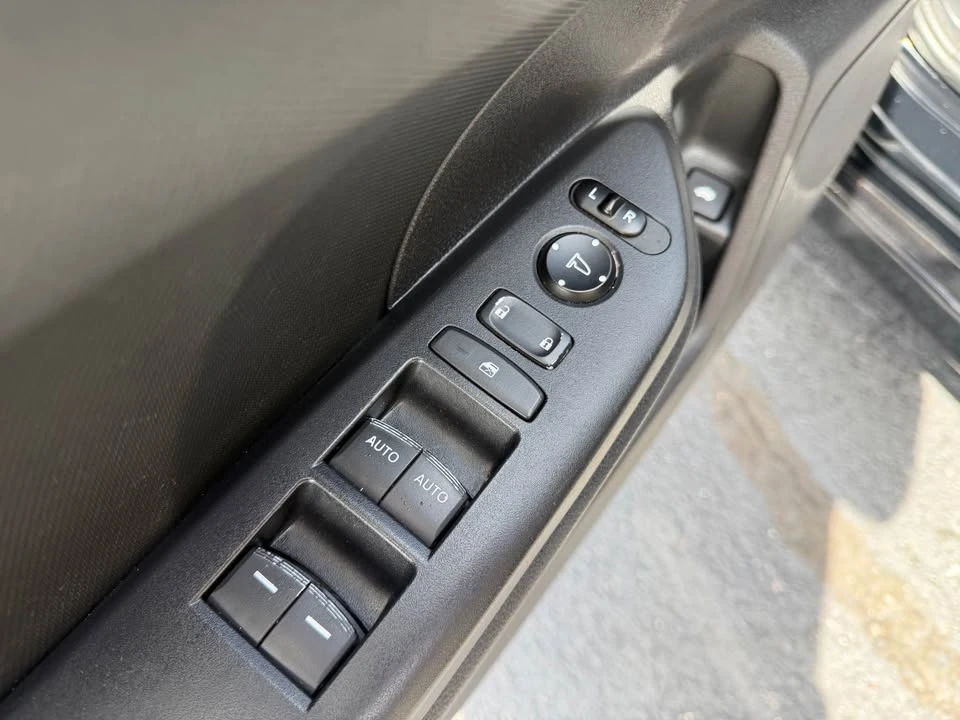 2016 Honda Civic 10th Gen - Image 7 of 18