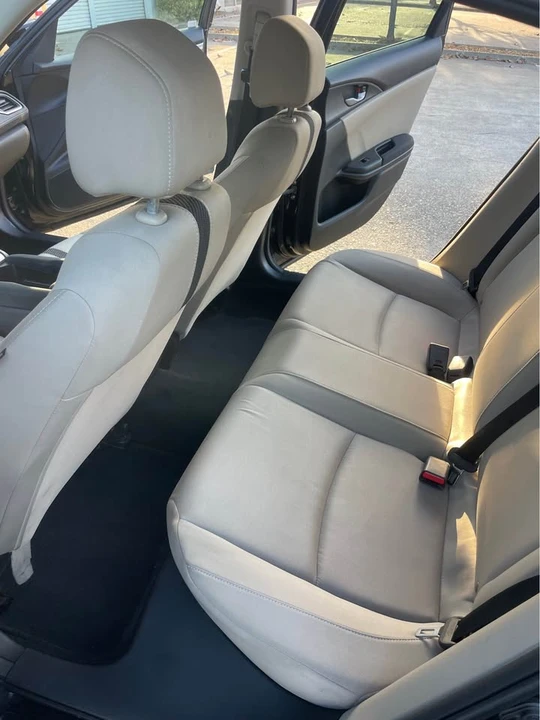 2016 Honda Civic 10th Gen - Image 8 of 12