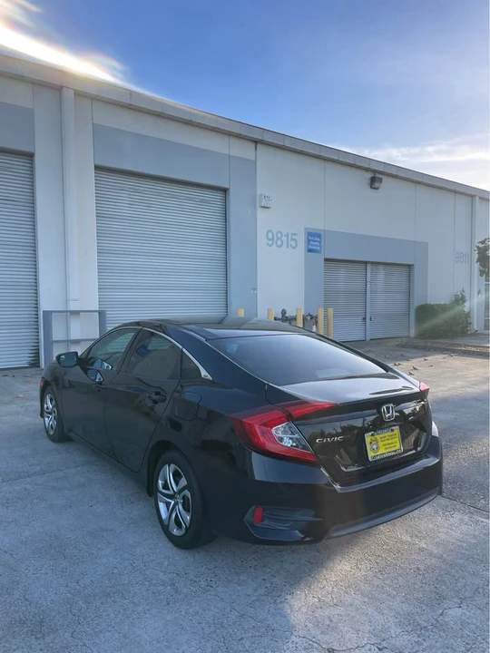 2016 Honda Civic 10th Gen - Image 2 of 12