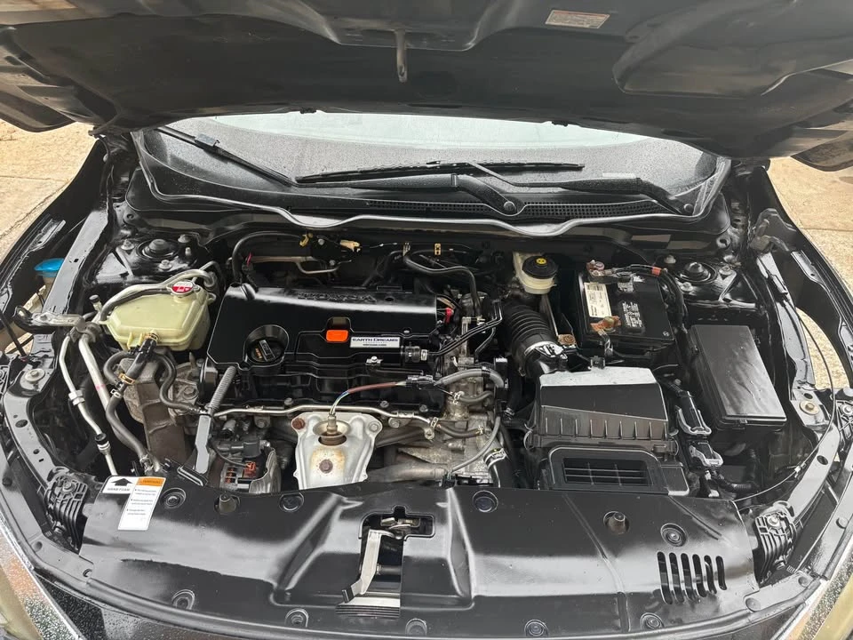 2016 Honda Civic 10th Gen - Image 6 of 8