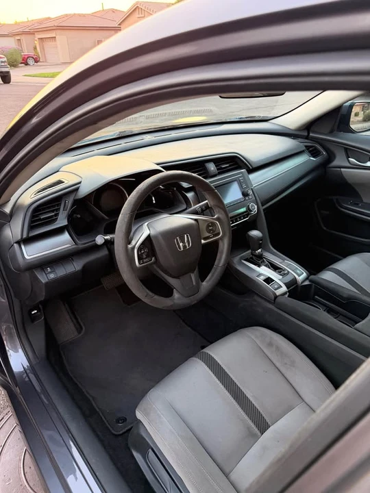 2016 Honda Civic 10th Gen - Image 8 of 13