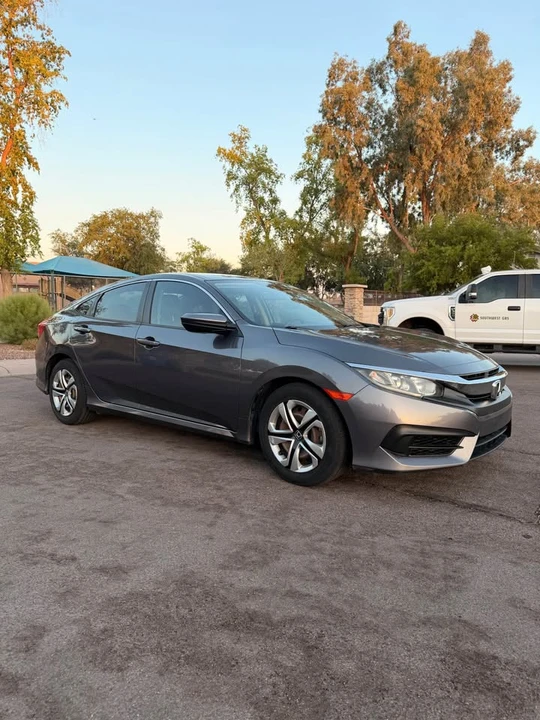 2016 Honda Civic 10th Gen - Image 2 of 13