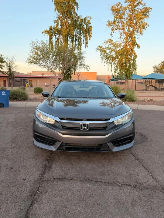 2016 Honda Civic 10th Gen - Image 5 of 13