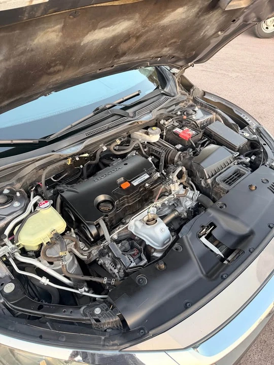 2016 Honda Civic 10th Gen - Image 6 of 13