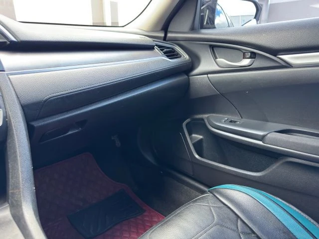 2016 Honda Civic 10th Gen - Image 18 of 21