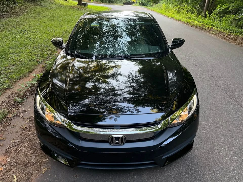 2016 Honda Civic 10th Gen - Image 6 of 10