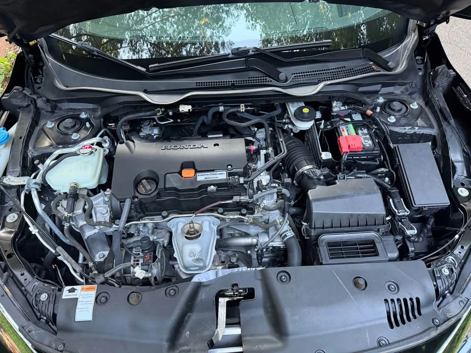 2016 Honda Civic 10th Gen - Image 10 of 10