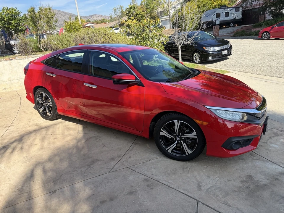 2016 Honda Civic 10th Gen - Image 2 of 13