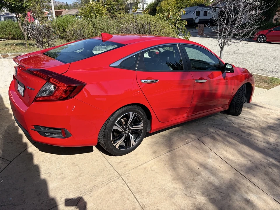 2016 Honda Civic 10th Gen - Image 3 of 13