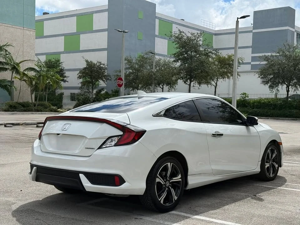 2016 Honda Civic 10th Gen - Image 6 of 15