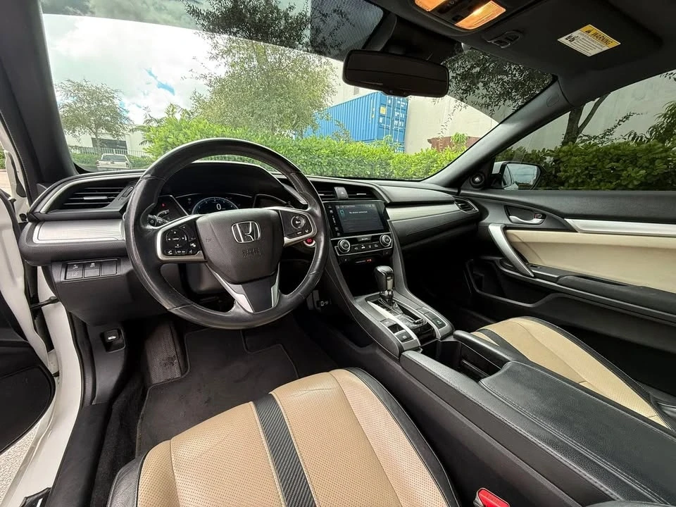 2016 Honda Civic 10th Gen - Image 10 of 15
