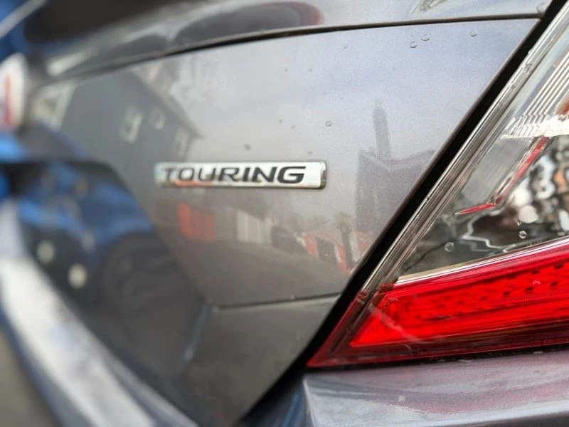 2016 Honda Civic 10th Gen - Image 10 of 12