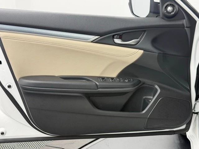 2016 Honda Civic 10th Gen - Image 13 of 21