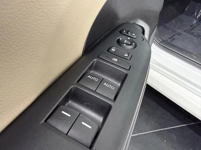 2016 Honda Civic 10th Gen - Image 14 of 21