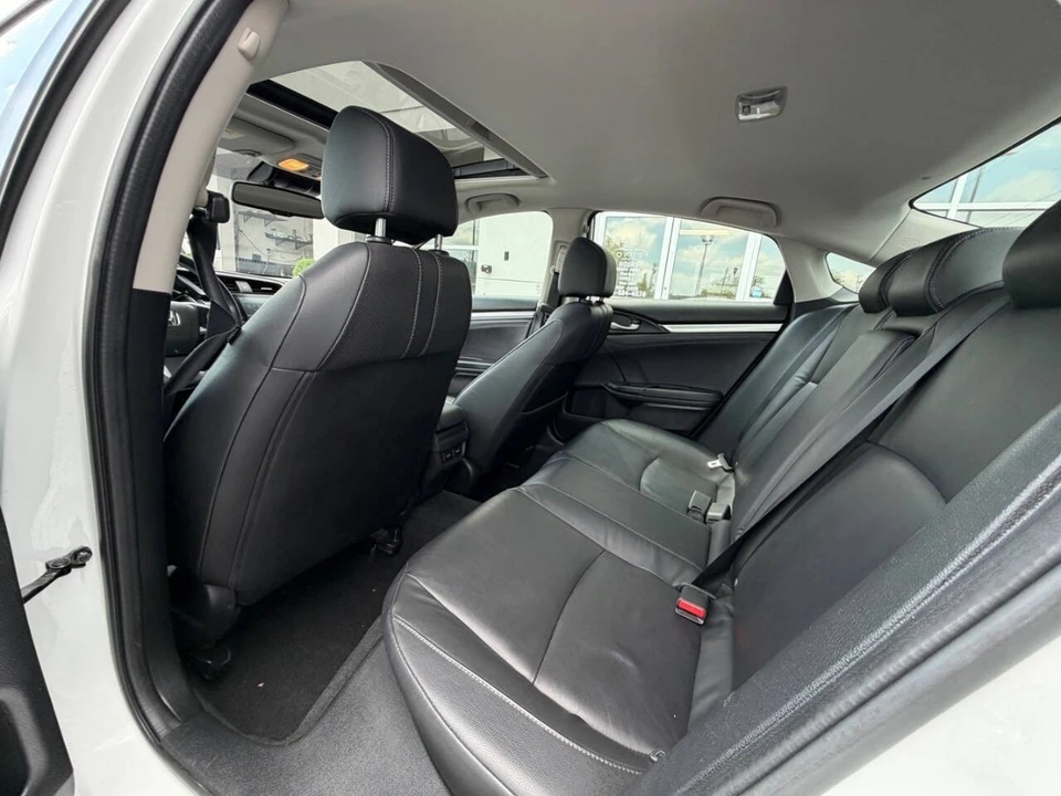 2016 Honda Civic 10th Gen - Image 13 of 23