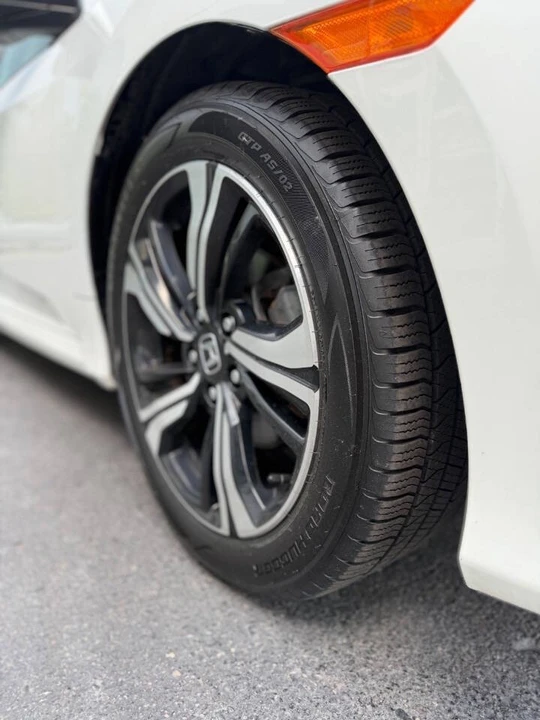 2016 Honda Civic 10th Gen - Image 21 of 23