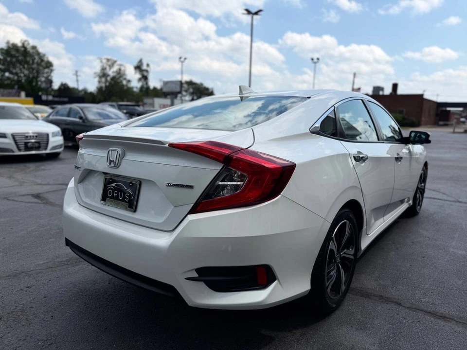 2016 Honda Civic 10th Gen - Image 5 of 23