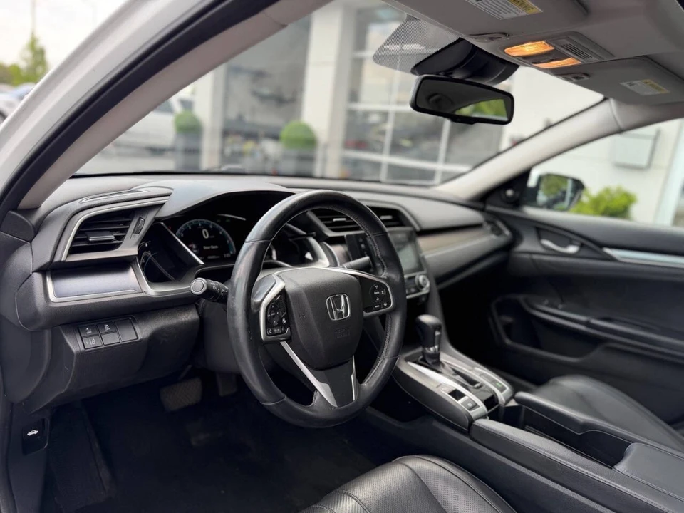 2016 Honda Civic 10th Gen - Image 9 of 23