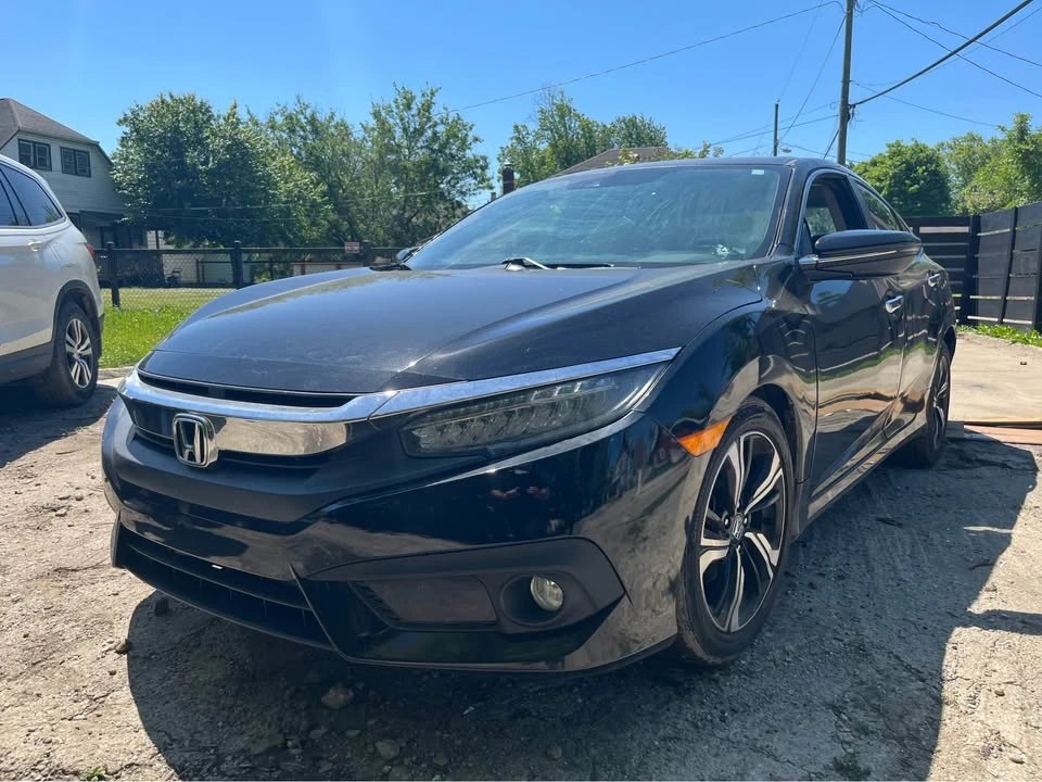 2016 Honda Civic 10th Gen - Image 3 of 11