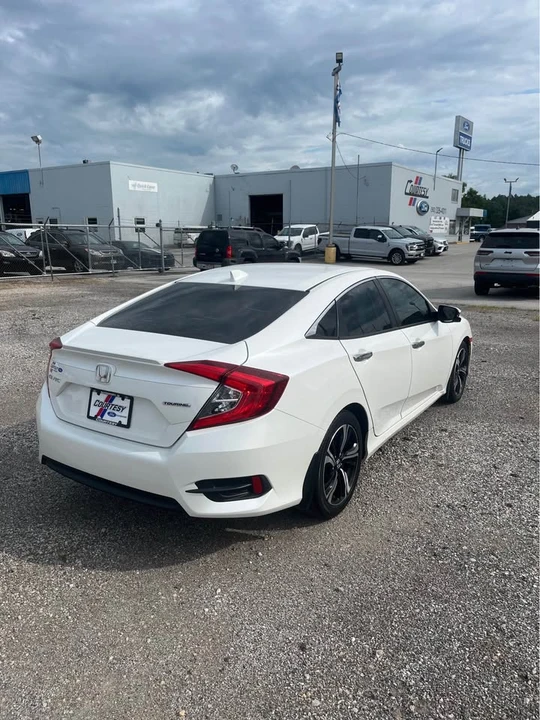 2016 Honda Civic 10th Gen - Image 4 of 11