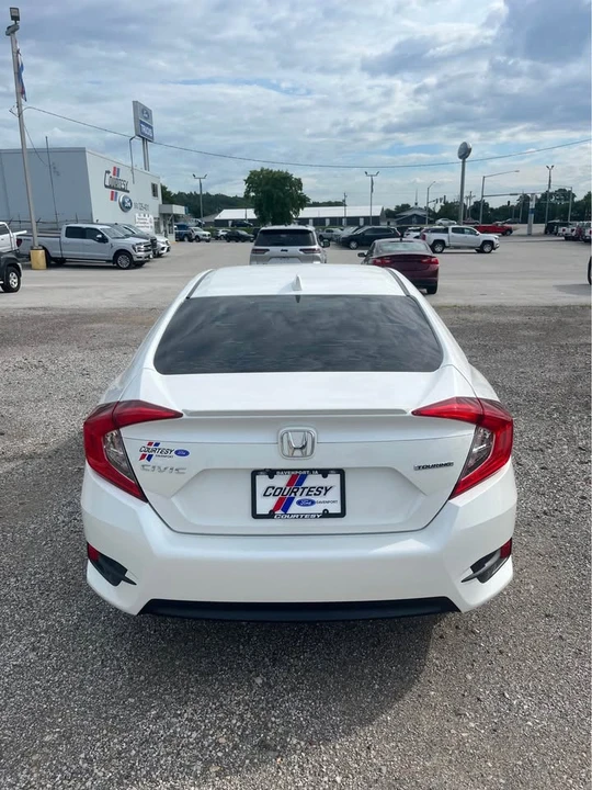 2016 Honda Civic 10th Gen - Image 5 of 11