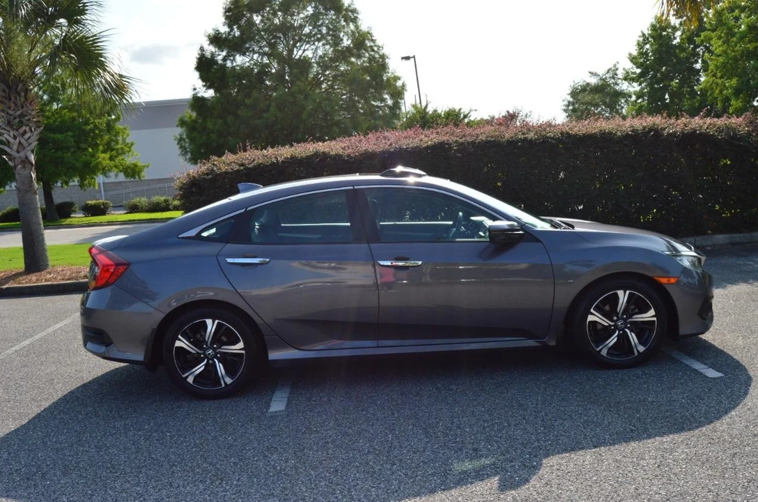 2016 Honda Civic 10th Gen - Image 11 of 29