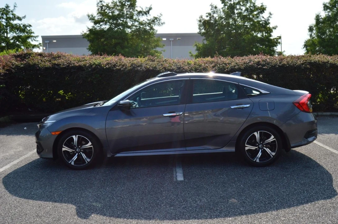 2016 Honda Civic 10th Gen - Image 12 of 29