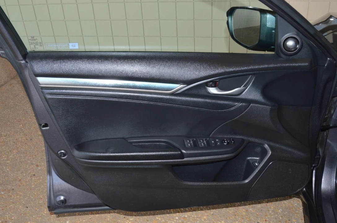 2016 Honda Civic 10th Gen - Image 23 of 29
