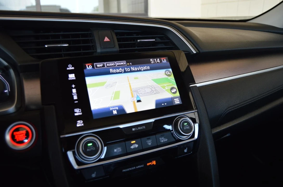 2016 Honda Civic 10th Gen - Image 22 of 29