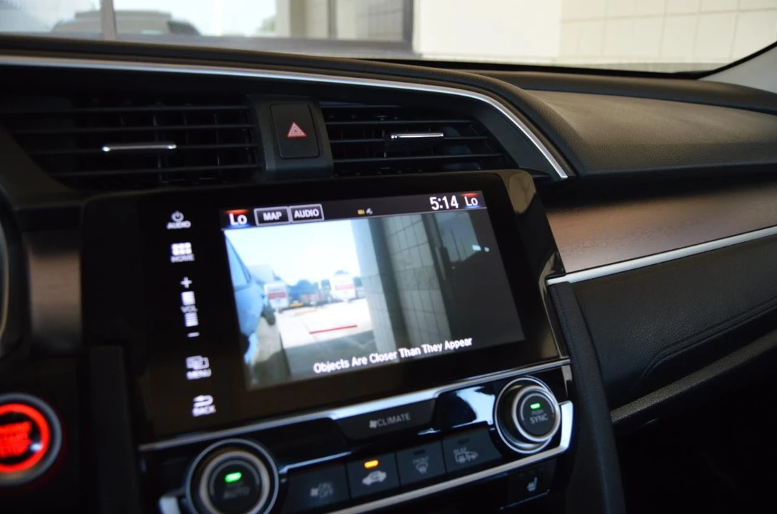 2016 Honda Civic 10th Gen - Image 21 of 29