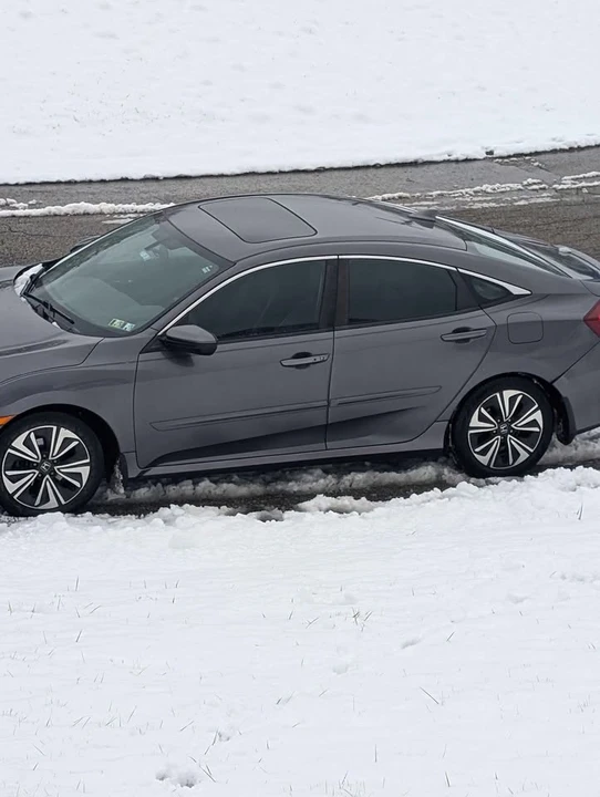 2016 Honda Civic 10th Gen - Image 4 of 5
