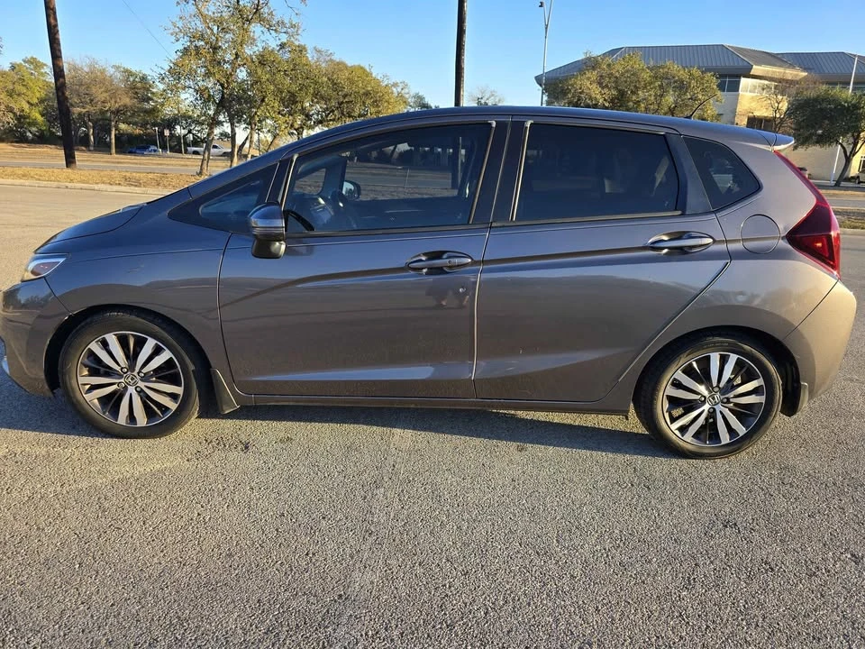 2016 Honda Fit - Image 2 of 9