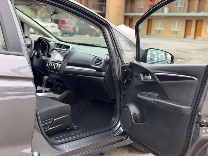 2016 Honda Fit - Image 10 of 12