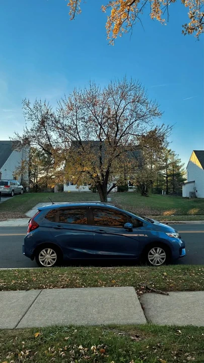 2016 Honda Fit - Image 2 of 9
