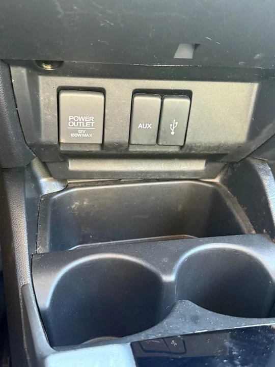 2016 Honda Fit - Image 15 of 20