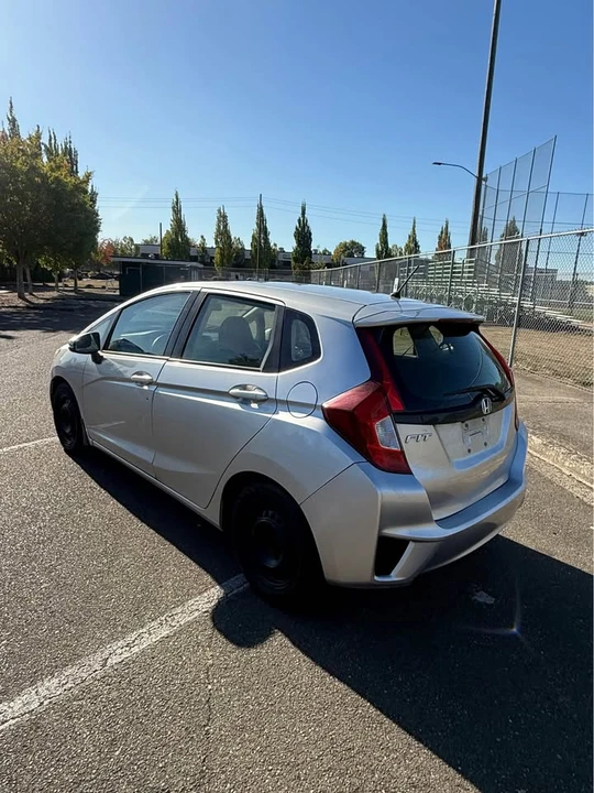 2016 Honda Fit - Image 19 of 20